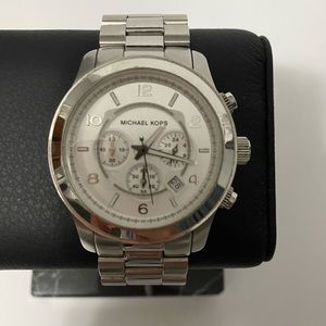 Michael Kors - Oversized Runway Silver Watch